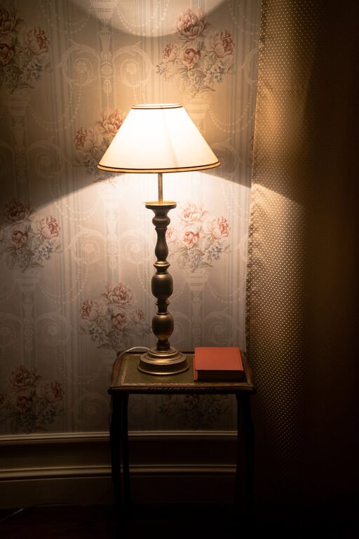 Tips for Choosing Comfortable Home Lighting That Enhances Your Space
